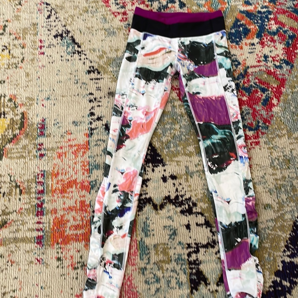 Size 4 Lululemon leggings